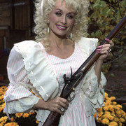 Dolly-Parton-Disney-ABC-Television-Group-Archive-Yxnc-ZBYNr-K6l.jpg