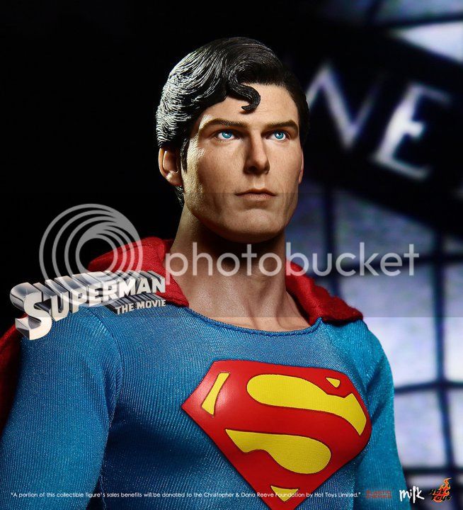 Hot-Toys-Christopher-Reeve-Superman-figure.jpeg~original