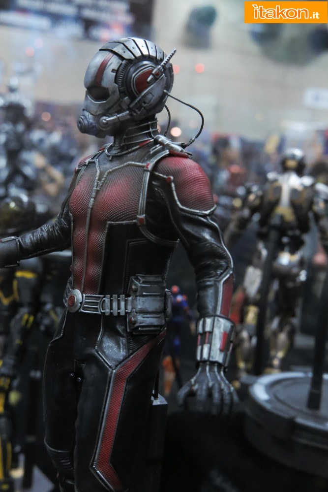 hot-toys-sdcc-2015-119.jpg