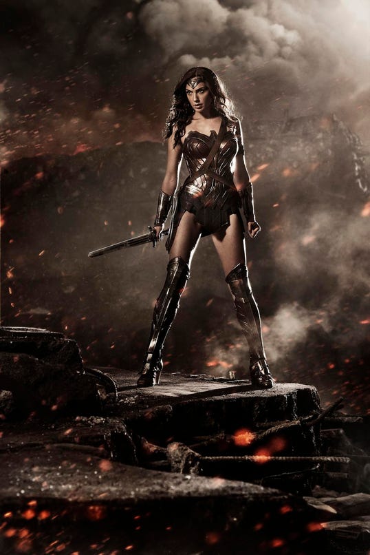 wonder-woman-sdcc-comic-con-batman-v-superman.jpg