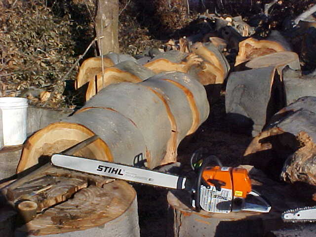 saws%20and%20top.JPG