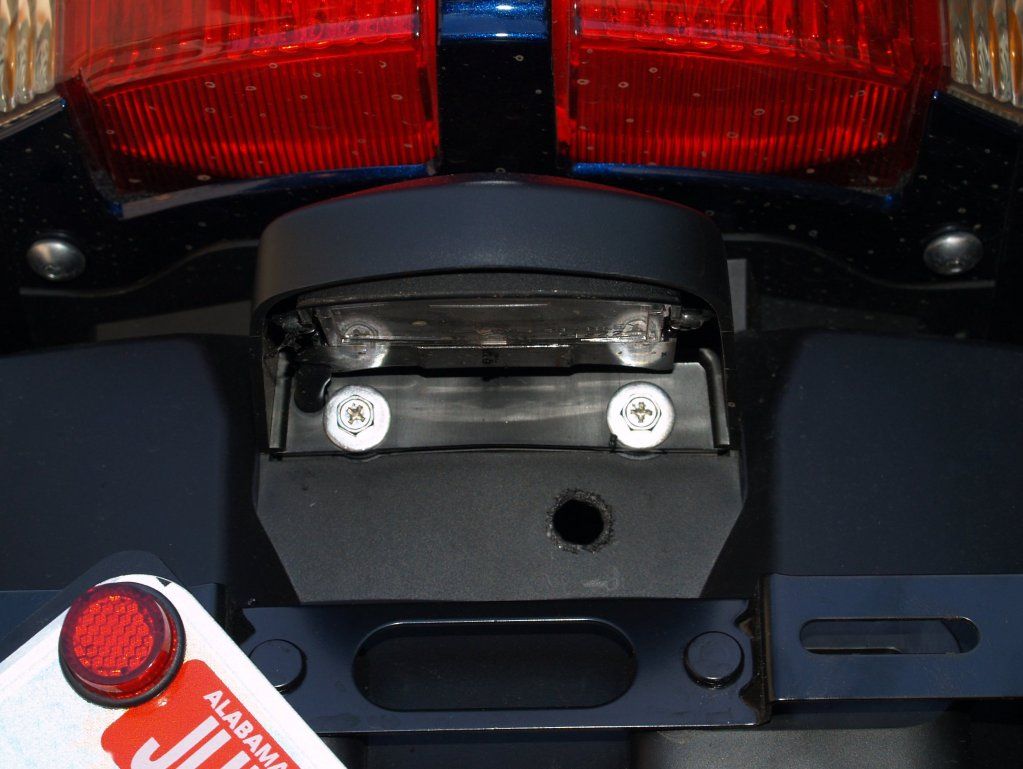 taillights_008_holetag.jpg