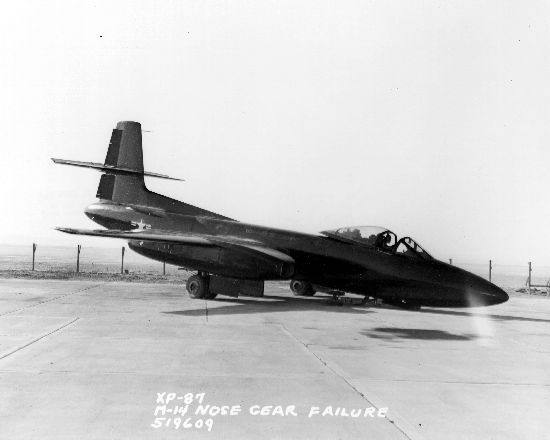 Curtiss_XP-87_following_crash.jpg