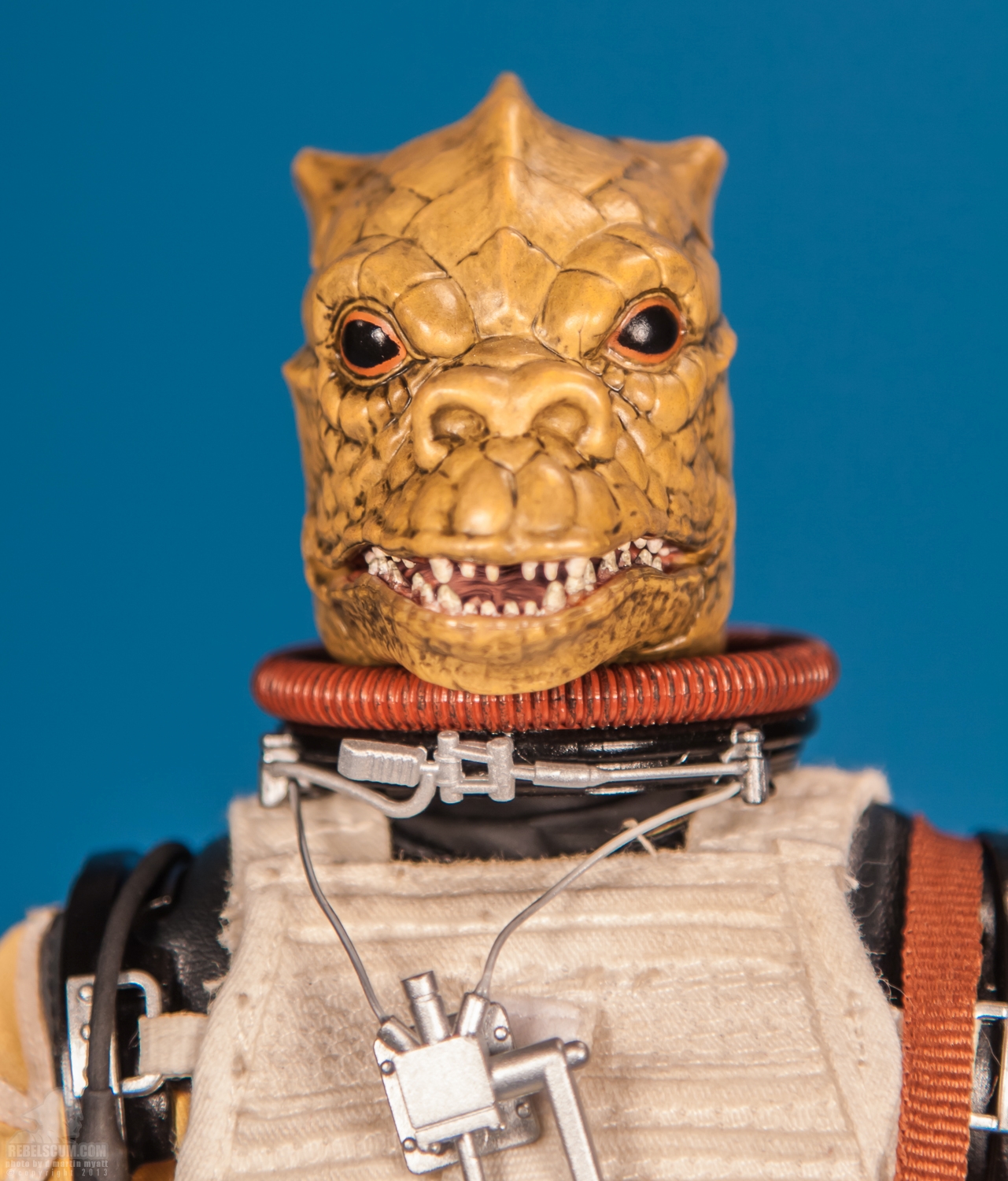 Bossk_Scum_Villainy_Star_Wars_Sideshow_Collectibles-05.jpg