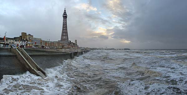 stormy%20blackpool.jpg