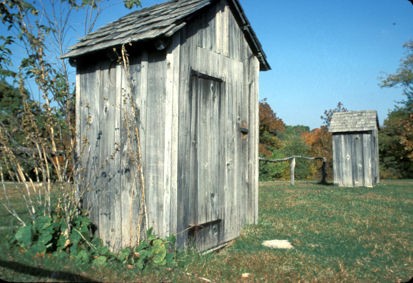 outhouse2.jpg