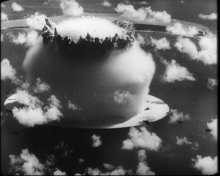 dr968full-dr-strangelove-or-how-i-learned-to-stop-worrying-and-love-the-bomb-photo.jpg