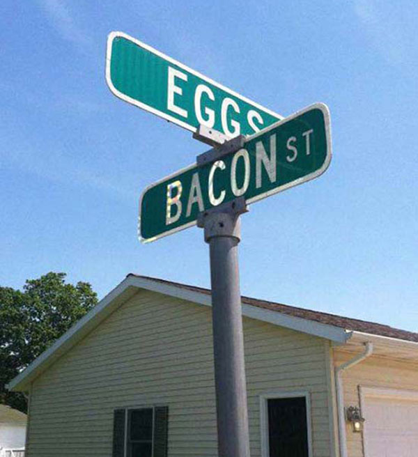 bacon-eggs-street-signs.jpg