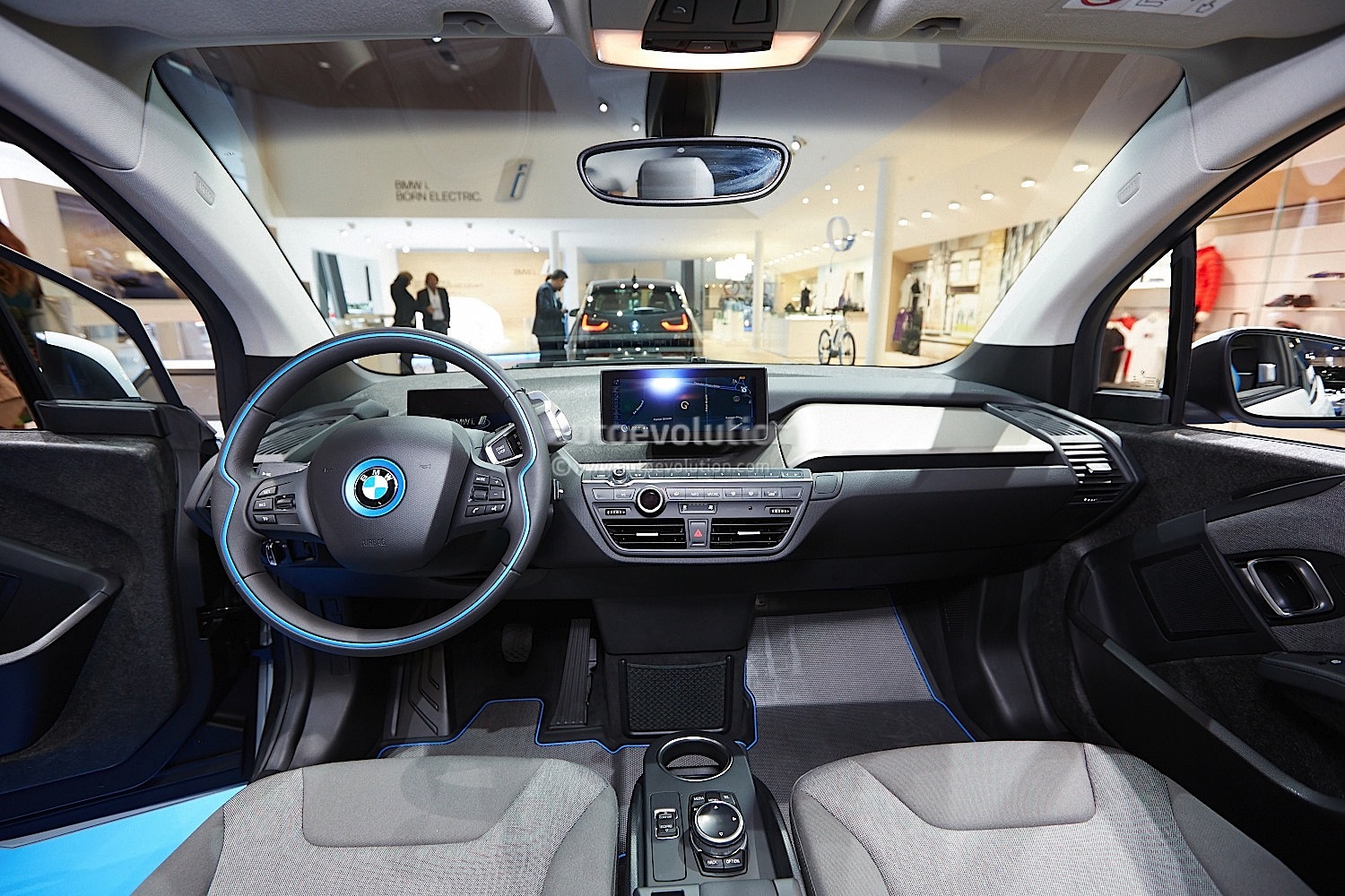 2013-frankfurt-motor-show-premieres-bmw-i3-photo-gallery_19.jpg