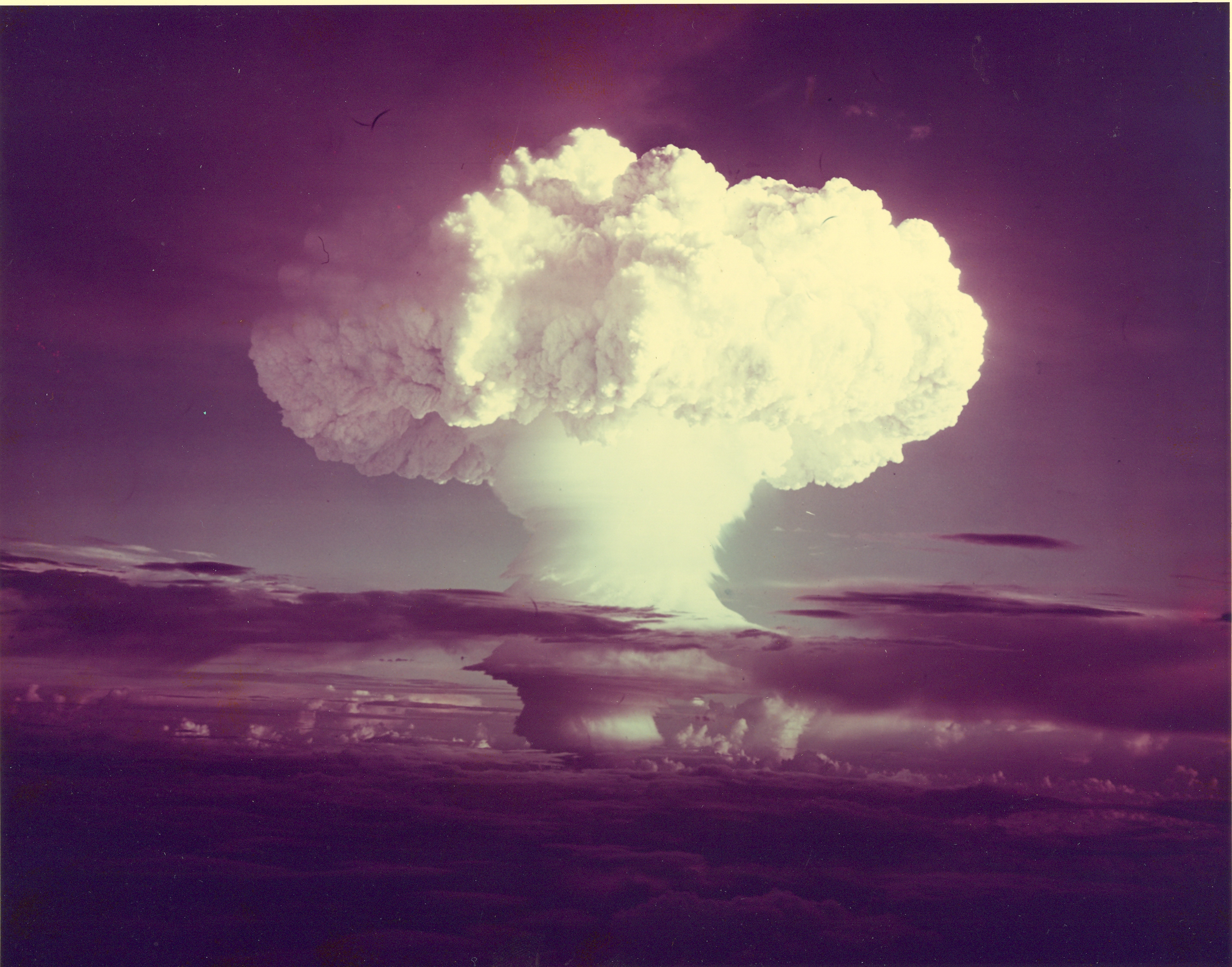 %22Ivy_Mike%22_atmospheric_nuclear_test_-_November_1952_-_Flickr_-_The_Official_CTBTO_Photostream.jpg