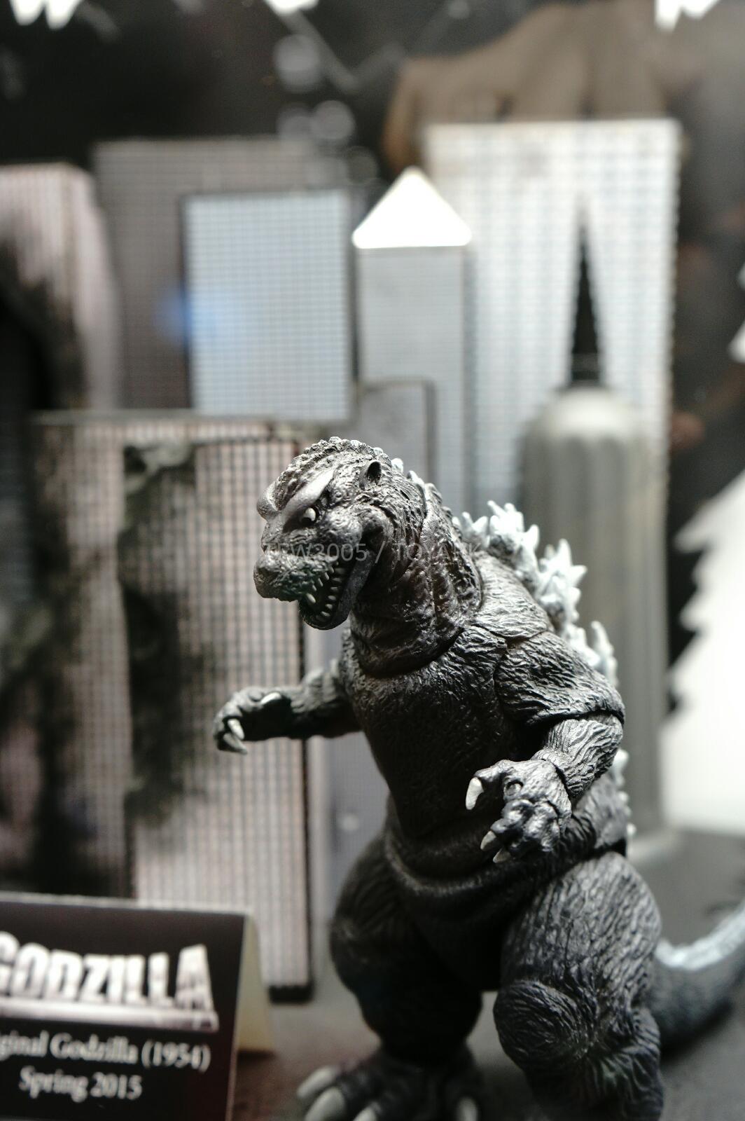 NYCC-2014-NECA-Godzilla-005.jpg