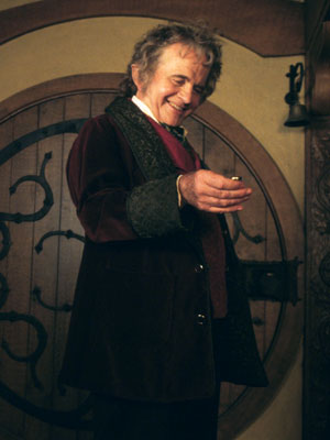 Ian-Holm-Bilbo-Baggins.jpg