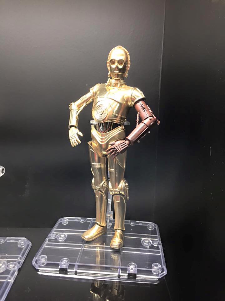 Bandai-Tamashii-Nations-2015-SH-Figuarts-Star-Wars-Episode-VII-C-3PO-Figure.jpg