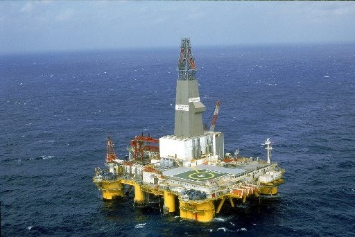 Transocean-Marianas-deepwater-drilling-rig.jpg