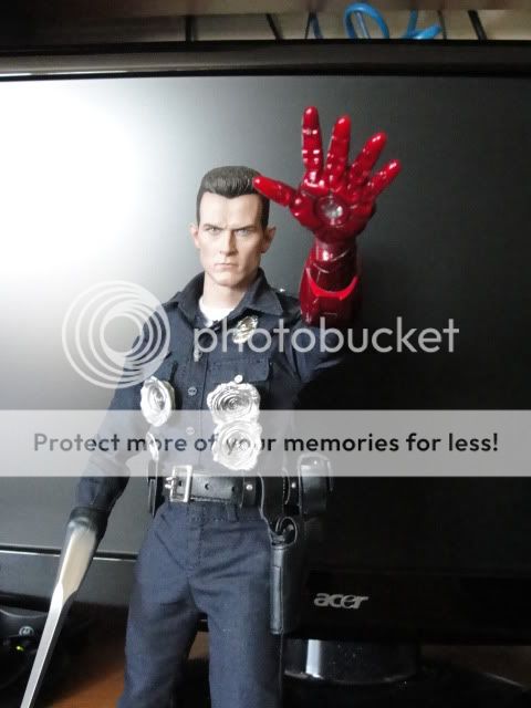 T-1000wironmanhand3.jpg