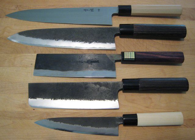 JapaneseKnives01.jpg