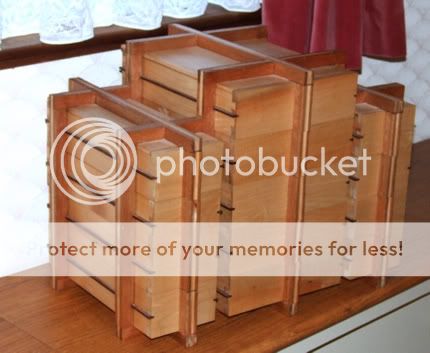 threetowerboxchest06.jpg