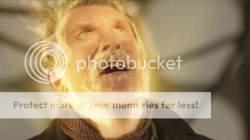 War_Doctor_turns_into_Nine_zpscb97f32a.jpg