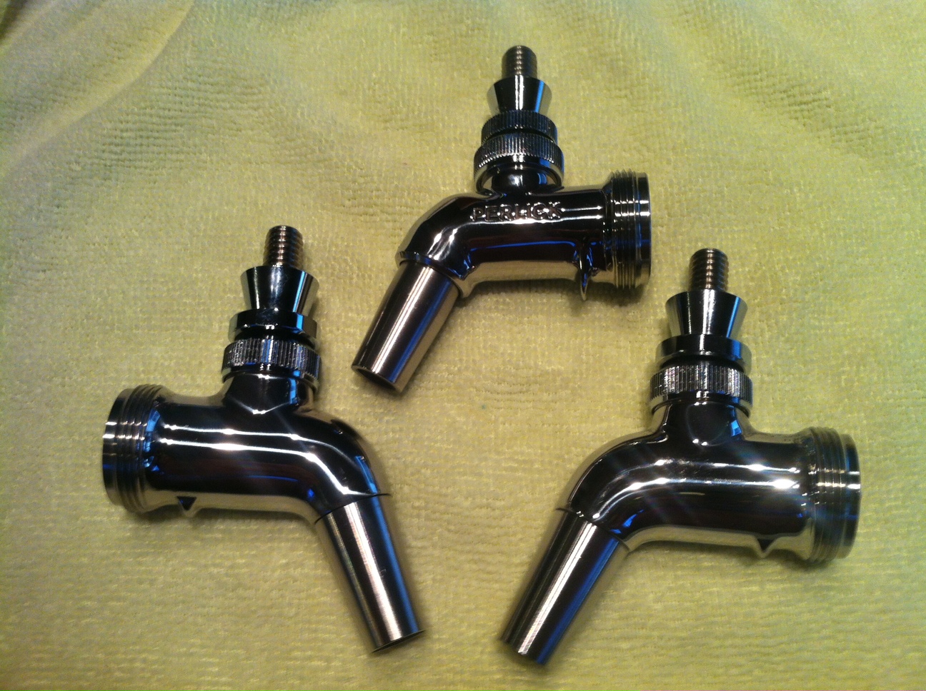 ventmatic_425ss_faucets.jpg