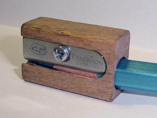 Wooden_pencil_sharpener.jpg